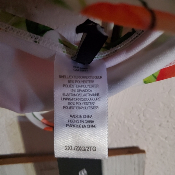 BCBG Paris Peach Poof Sleeve  Bathing Suit Halter Top Size 2XL - Picture 5 of 6